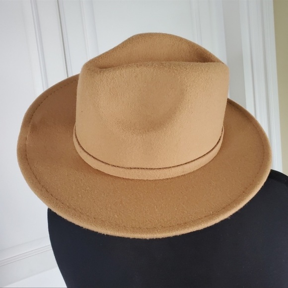 Gorgeous Fedora tan Camel felt hat WITH RED under brim TRIM - Picture 2 of 7